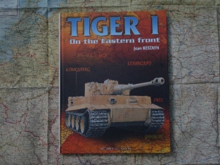 HC.2-908182-81-5  TIGER I On the Eastern front